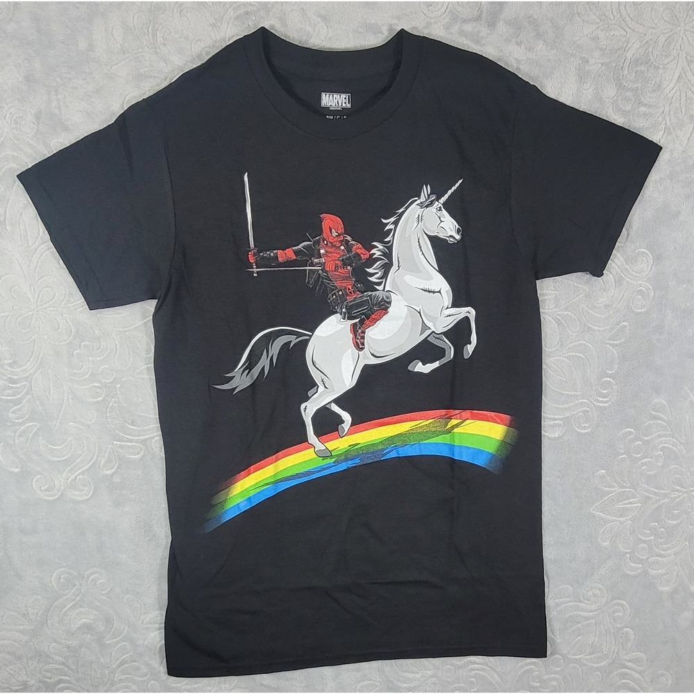 Deadpool Marvel T-Shirt "Riding A Unicorn On A Rainbow"  Black Men's Small NWOT